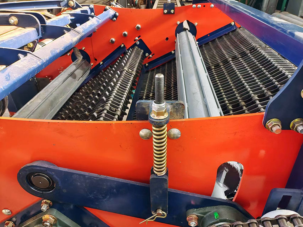 新型多功能药材收获机 板蓝根收获现场 洋姜收获机 柴胡收获机 不用人工捡拾-新乡k8凯发